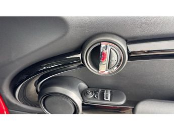 MINI Hatchback 1.5 Cooper Classic 3dr Auto Petrol Hatchback