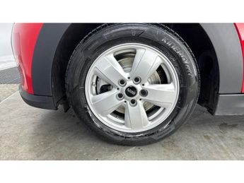 MINI Hatchback 1.5 Cooper Classic 3dr Auto Petrol Hatchback