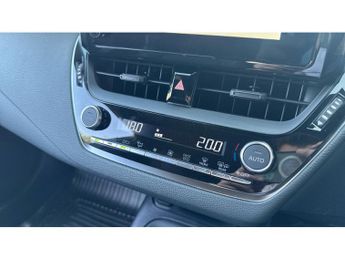 Toyota Corolla Petrol 1.8 VVT-i Hybrid Commercial Auto