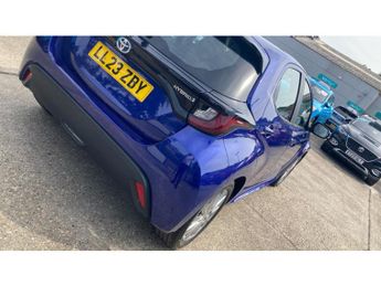 Toyota Yaris 1.5 Hybrid Icon 5dr CVT Hybrid Hatchback