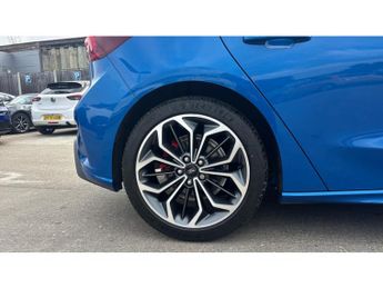 Ford Focus 1.0 EcoBoost Hybrid mHEV ST-Line X 5dr Auto Petrol Hatchback