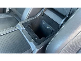 Jaguar F-Pace 2.0 D200 R-Dynamic SE 5dr Auto AWD Diesel Estate