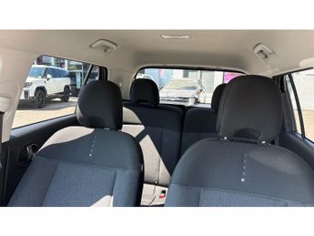 Hyundai INSTER 85kW 02 49kWh 5dr Auto Electric Hatchback