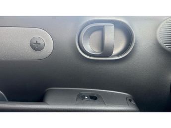 Hyundai INSTER 71kW 01 42kWh 5dr Auto Electric Hatchback