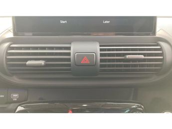 Hyundai INSTER 85kW 02 49kWh 5dr Auto Electric Hatchback