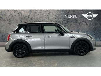 MINI Hatchback 1.5 Cooper Classic Premium 5dr Auto Petrol Hatchback