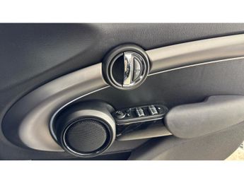 MINI Hatchback 2.0 Cooper S Exclusive 5dr Auto Petrol Hatchback