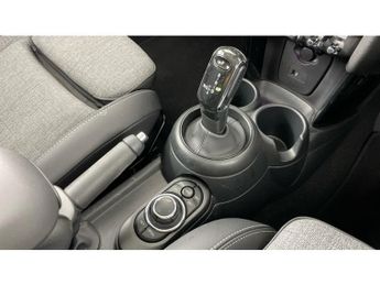 MINI Hatchback 1.5 Cooper Classic 3dr Auto Petrol Hatchback