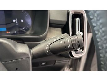Volvo XC40 2.0 B4P Ultra Dark 5dr Auto Petrol Estate