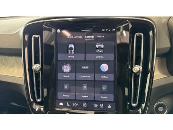 Volvo XC40 2.0 B4P Ultra Dark 5dr Auto Petrol Estate