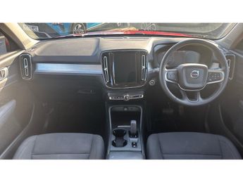 Volvo XC40 1.5 T3 [163] Momentum 5dr Geartronic Petrol Estate