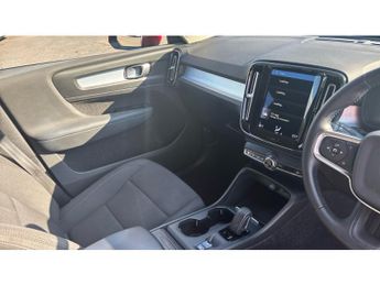 Volvo XC40 1.5 T3 [163] Momentum 5dr Geartronic Petrol Estate