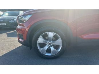 Volvo XC40 1.5 T3 [163] Momentum 5dr Geartronic Petrol Estate