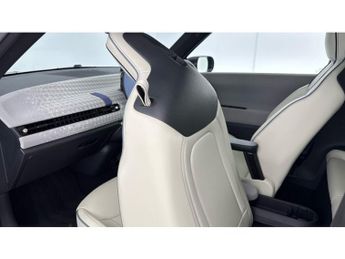 MINI Cooper 135kW E Exclusive [Level 2] 41kWh 3dr Auto Electric Hatchback