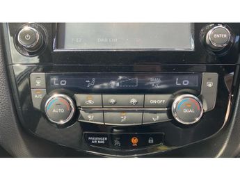 Nissan Qashqai 1.2 DiG-T N-Connecta 5dr Xtronic Petrol Hatchback