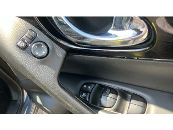 Nissan Qashqai 1.2 DiG-T N-Connecta 5dr Xtronic Petrol Hatchback