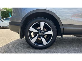 Nissan Qashqai 1.2 DiG-T N-Connecta 5dr Xtronic Petrol Hatchback