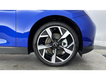 MINI Cooper 135kW E Exclusive [Level 1] 41kWh 3dr Auto Electric Hatchback