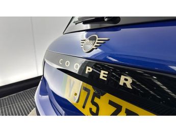 MINI Cooper 135kW E Exclusive [Level 1] 41kWh 3dr Auto Electric Hatchback
