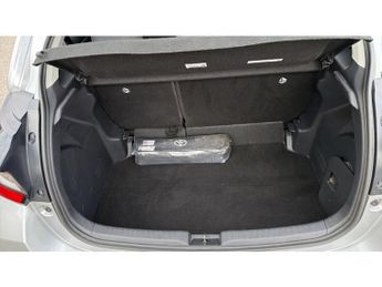 Toyota Yaris 1.5 Hybrid Icon 5dr CVT Hybrid Hatchback
