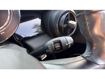 MINI Hatchback 135kW Cooper S Level 2 33kWh 3dr Auto Electric Hatchback