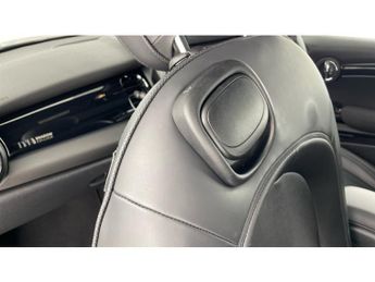 MINI Hatchback 135kW Cooper S Shadow Edition 33kWh 3dr Auto Electric Hatchback