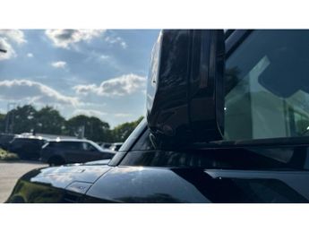 Land Rover Defender 3.0 D350 X-Dynamic SE 110 5dr Auto Diesel Estate