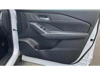 Nissan Qashqai 1.5 E-Power 205 N-Connecta [Glass Roof] 5dr Auto Hybrid Hatchbac