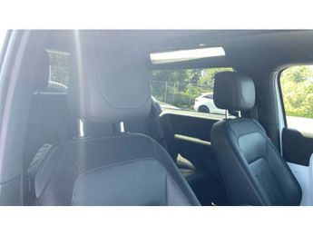 Land Rover Defender 2.0 P300 X-Dynamic HSE 90 3dr Auto Petrol Estate