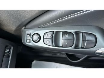Nissan Juke 1.6 Hybrid N-Connecta 5dr Auto [Revised] Hybrid Hatchback