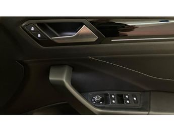 Volkswagen T-Roc 1.5 TSI R-Line 5dr DSG Petrol Hatchback