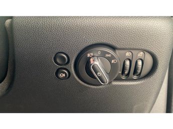 MINI Hatchback 1.5 Cooper Sport Premium 5dr Auto Petrol Hatchback