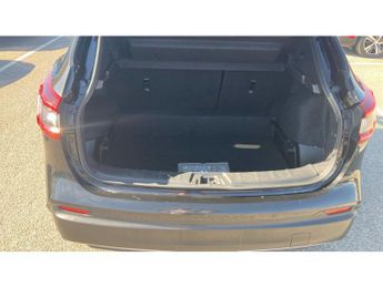 Nissan Qashqai 1.3 DiG-T 160 [157] N-Connecta 5dr DCT Glass Roof Petrol Hatchba