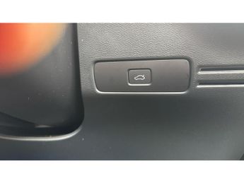 Volvo XC40 2.0 B4P Plus Dark 5dr AWD Auto Petrol Estate