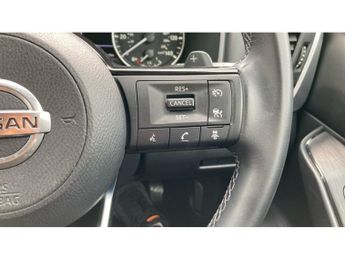 Nissan Qashqai 1.3 DiG-T MH 158 Acenta Premium 5dr Xtronic Petrol Hatchback
