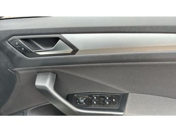 Volkswagen T-Roc 1.5 TSI Life 5dr DSG Petrol Hatchback