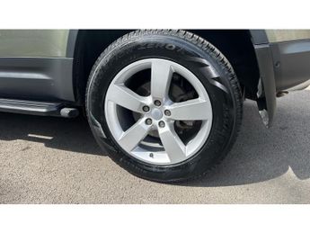 Land Rover Defender 3.0 D250 HSE 110 5dr Auto [6 Seat] Diesel Estate