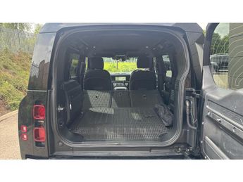 Land Rover Defender 2.0 P400e X-Dynamic S 110 5dr Auto Estate