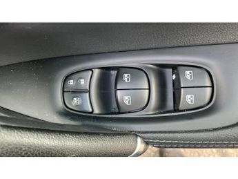 Nissan Qashqai 1.3 DiG-T 160 Tekna 5dr DCT Petrol Hatchback
