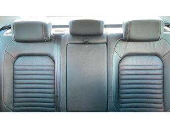Volkswagen Passat 1.4 TSI PHEV GTE Advance 4dr DSG Saloon