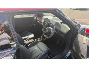 MINI Cooper 160kW SE Sport 54kWh 3dr Auto Electric Hatchback