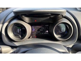 Toyota Yaris 1.5 Hybrid Design 5dr CVT Hybrid Hatchback