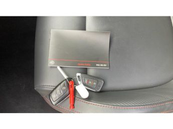 MG ZS 115kW Trophy Connect EV Long Range73kWh 5dr Auto Electric Hatchb