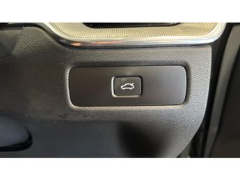 Volvo XC60 2.0 B5P Plus Dark 5dr AWD Geartronic Petrol Estate