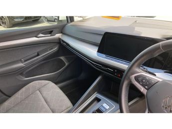 Volkswagen Golf 1.5 eTSI 150 Life 5dr DSG Petrol Hatchback
