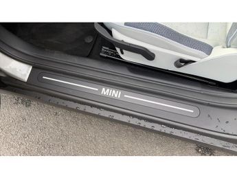 MINI Hatchback 135kW Cooper S Level 2 33kWh 3dr Auto Electric Hatchback