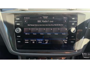 Volkswagen Tiguan 2.0 TDI R-Line 5dr DSG Diesel Estate