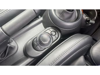 MINI Hatchback 1.5 Cooper Exclusive 5dr Auto Petrol Hatchback