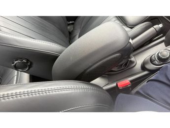 MINI Hatchback 1.5 Cooper Exclusive 5dr Auto Petrol Hatchback