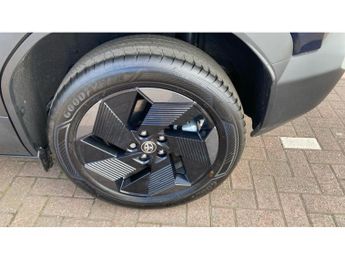 Toyota Urbancruiser 128kW Design 61kWh 5dr Auto Electric Estate